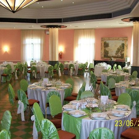 Hotel Ambasciatori Calitri ภายนอก รูปภาพ