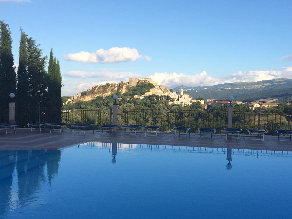 Hotel Ambasciatori Calitri ภายนอก รูปภาพ
